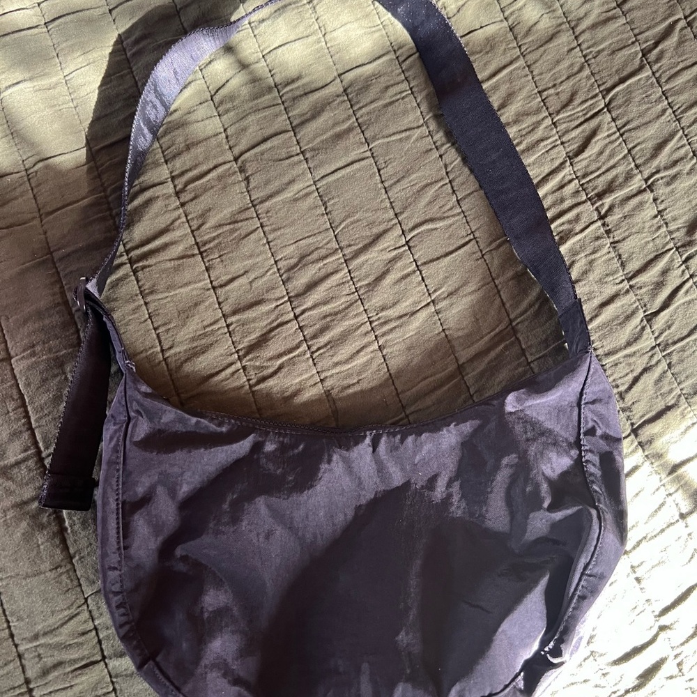 BAGGU Black Crescent Shoulder Bag-Medium
